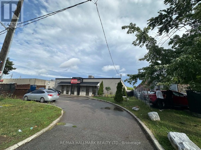 2A - 25 VANLEY CRESCENT, Toronto (York University Heights), Ontario, M3J2B7
