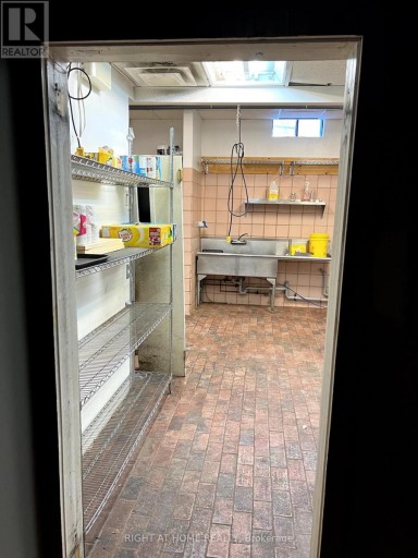 753 QUEEN STREET E, Toronto (South Riverdale), Ontario, M4M1H3