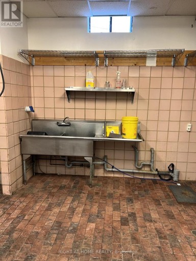 753 QUEEN STREET E, Toronto (South Riverdale), Ontario, M4M1H3