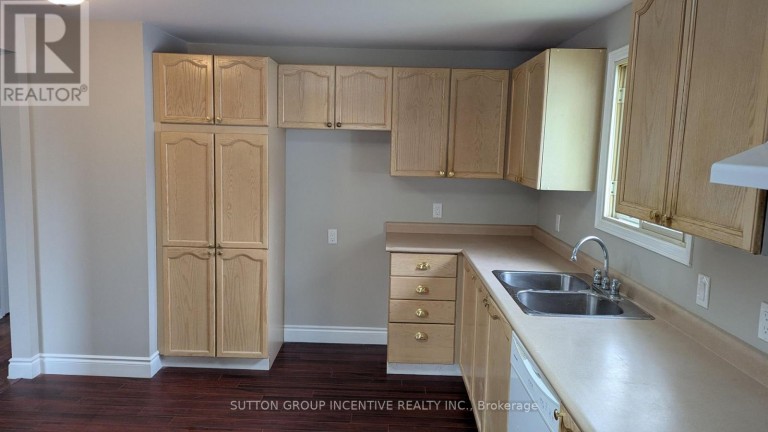 49 ROYAL OAK DRIVE, Innisfil (Cookstown), Ontario, L0L1L0