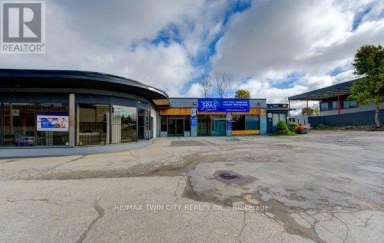 40 LANCASTER STREET W Kitchener Ontario photo 12