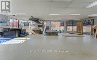 40 LANCASTER STREET W Kitchener Ontario photo 3