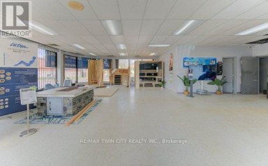 40 LANCASTER STREET W Kitchener Ontario photo 4