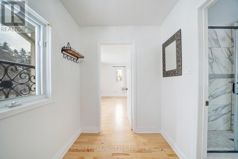 108 OLDE BAYVIEW AVENUE, Richmond Hill (Oak Ridges Lake Wilcox), Ontario, L4E3C7