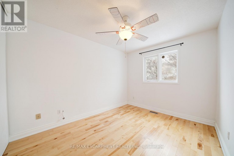 108 OLDE BAYVIEW AVENUE, Richmond Hill (Oak Ridges Lake Wilcox), Ontario, L4E3C7