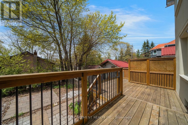 108 OLDE BAYVIEW AVENUE, Richmond Hill (Oak Ridges Lake Wilcox), Ontario, L4E3C7