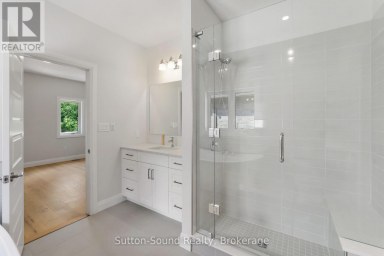 401 6TH AVENUE W Owen Sound Ontario photo 24