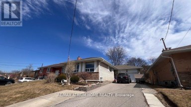B1 - 949 WILLOWDALE AVENUE Toronto (Newtonbrook East) Ontario photo 1