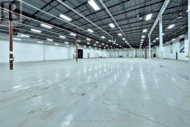 3 - 7941 JANE STREET Vaughan (Concord) Ontario photo 4