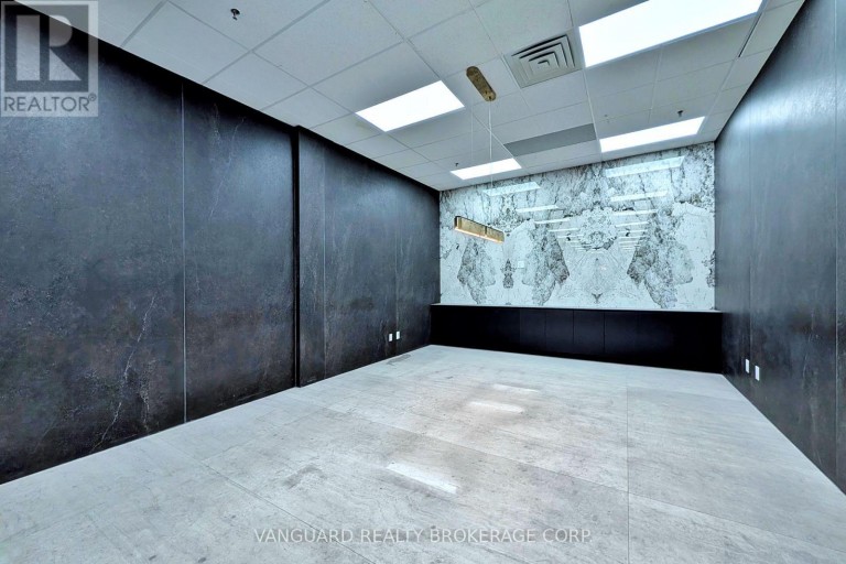 3 - 7941 JANE STREET, Vaughan (Concord), Ontario, L4K4L6