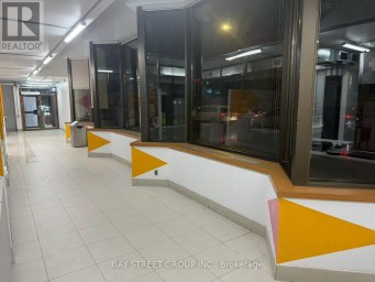 1 OR 5 - 648 SPADINA AVENUE Toronto (University) Ontario photo 5