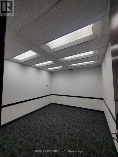500A - 3200 DUFFERIN STREET, Toronto (Yorkdale-Glen Park), Ontario, M6A2T3