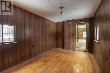 432 ERIE STREET Stratford Ontario photo 10