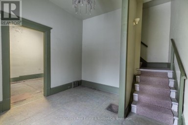 432 ERIE STREET Stratford Ontario photo 11