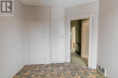432 ERIE STREET Stratford Ontario photo 14