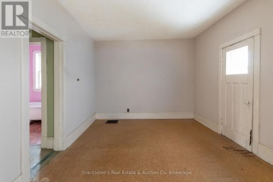 432 ERIE STREET Stratford Ontario photo 22