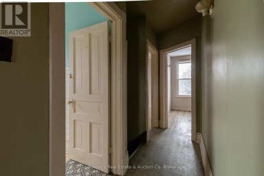 432 ERIE STREET Stratford Ontario photo 25