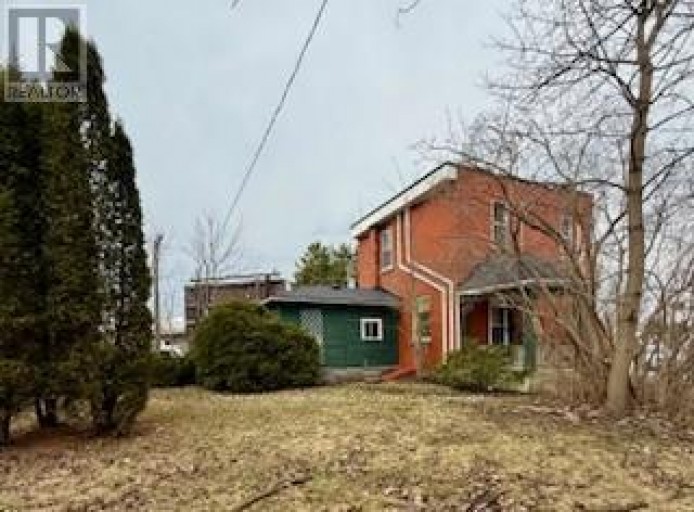 432 ERIE STREET, Stratford, Ontario, N5A2N5