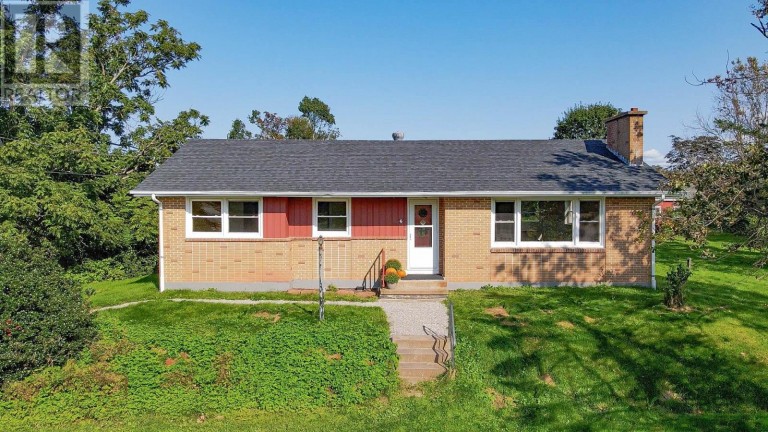 6 Dairy Lane, Stratford, Prince Edward Island, C1C0B7
