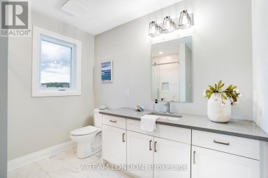 93 THE PROMENADE Central Elgin (Port Stanley) Ontario photo 8