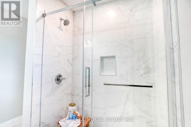 93 THE PROMENADE Central Elgin (Port Stanley) Ontario photo 9