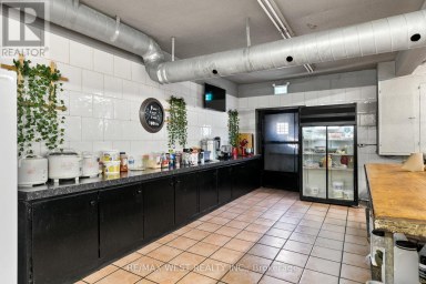 839 ERIE STREET E Windsor Ontario photo 36