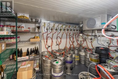 839 ERIE STREET E Windsor Ontario photo 39