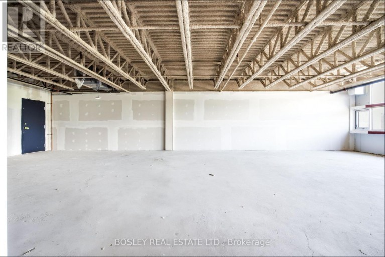 208 - 45 INDUSTRIAL STREET, Toronto (Leaside), Ontario, M4G1Z2