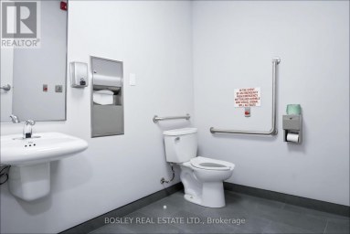 208 - 45 INDUSTRIAL STREET Toronto (Leaside) Ontario photo 30