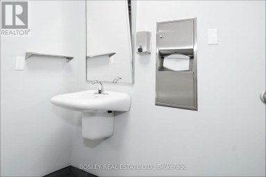 208 - 45 INDUSTRIAL STREET Toronto (Leaside) Ontario photo 31