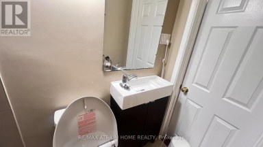 A1 - 949 WILLOWDALE AVENUE Toronto (Newtonbrook East) Ontario photo 16