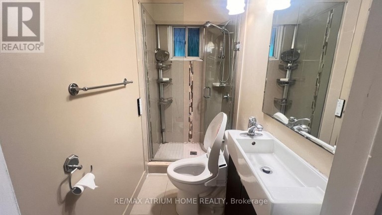 A1 - 949 WILLOWDALE AVENUE, Toronto (Newtonbrook East), Ontario, M2M3C3