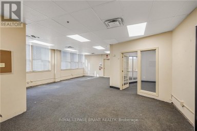D - 148 MOHAWK STREET Brantford Ontario photo 10