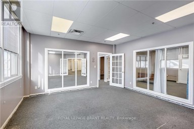 D - 148 MOHAWK STREET Brantford Ontario photo 19