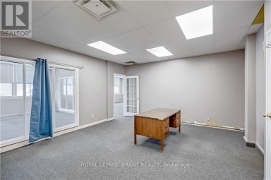 D - 148 MOHAWK STREET Brantford Ontario photo 22