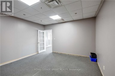 D - 148 MOHAWK STREET Brantford Ontario photo 24