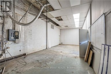 D - 148 MOHAWK STREET Brantford Ontario photo 37