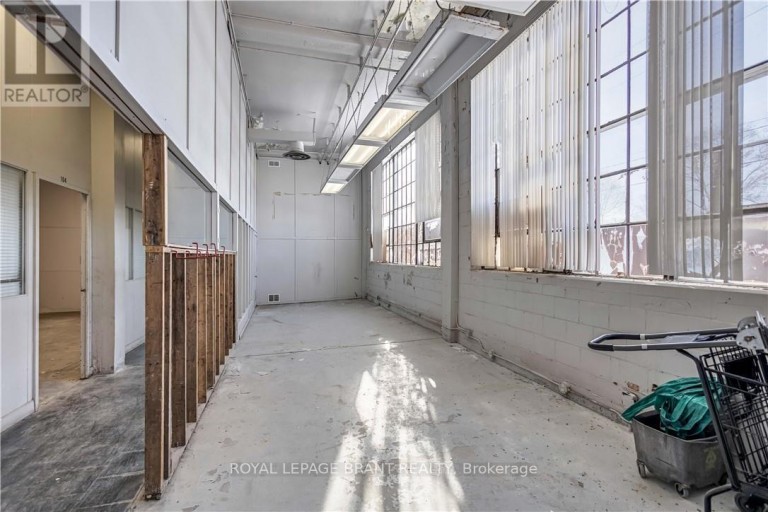 D - 148 MOHAWK STREET, Brantford, Ontario, N3S7G5