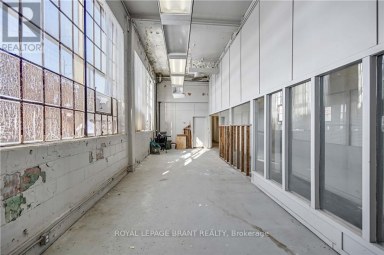D - 148 MOHAWK STREET Brantford Ontario photo 40