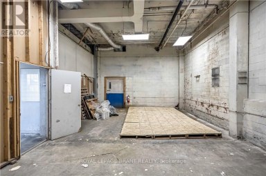 D - 148 MOHAWK STREET Brantford Ontario photo 41