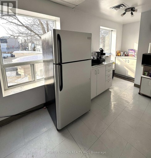2ND FLOOR - 484 DANFORTH AVENUE N, Toronto (Playter Estates-Danforth), Ontario, M4K1P6