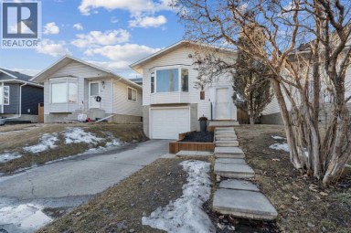 65 Tararidge Close NE Calgary Alberta photo 3