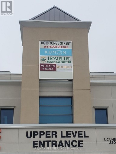 212 - 10909 YONGE STREET, Richmond Hill (Devonsleigh), Ontario, L4C3E3