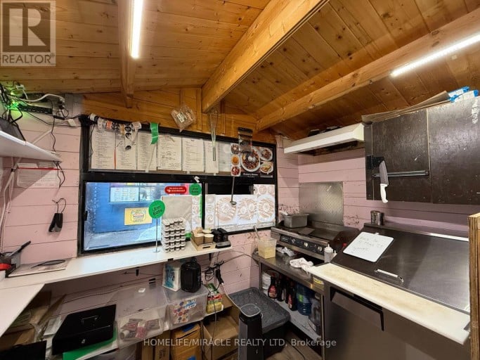 5 - 335 YONGE STREET, Toronto (Church-Yonge Corridor), Ontario, M5B1C1
