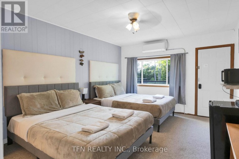 1585 PORT STANTON PARKWAY, Severn, Ontario, P0E1N0