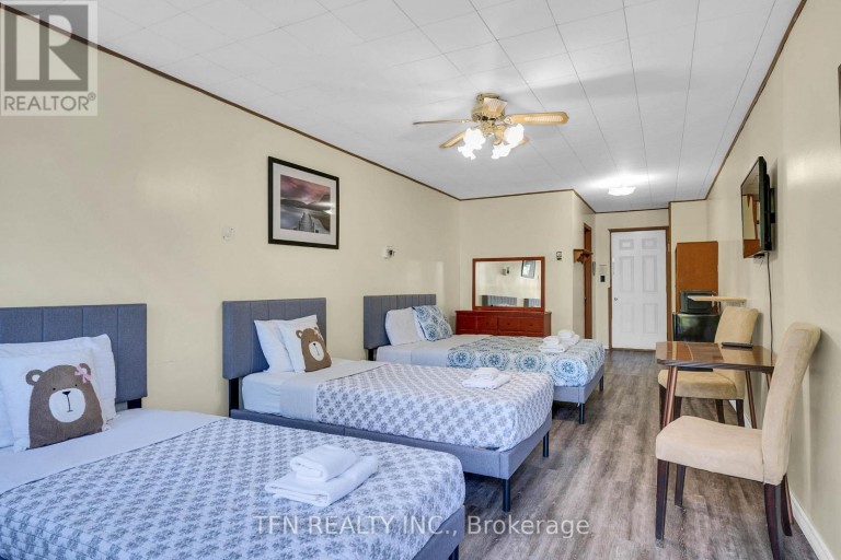 1585 PORT STANTON PARKWAY, Severn, Ontario, P0E1N0