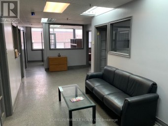 73 MILLWICK DRIVE Toronto (Humber Summit) Ontario photo 13