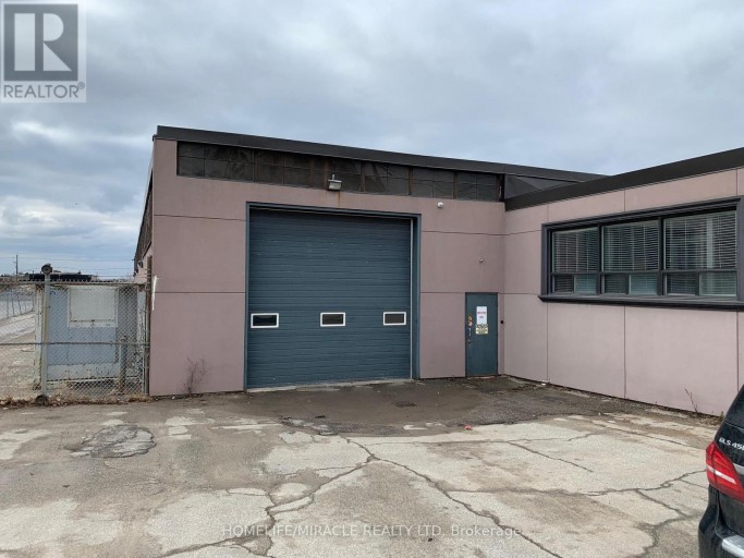 73 MILLWICK DRIVE, Toronto (Humber Summit), Ontario, M9L1Y4