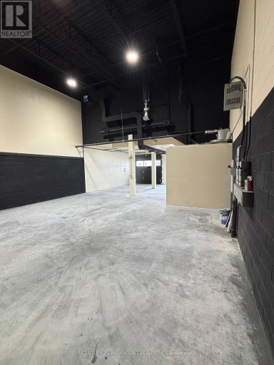 18 MAIN LEVEL - 587 HANLON CREEK BOULEVARD, Guelph (Kortright Hills), Ontario, N1C0A1