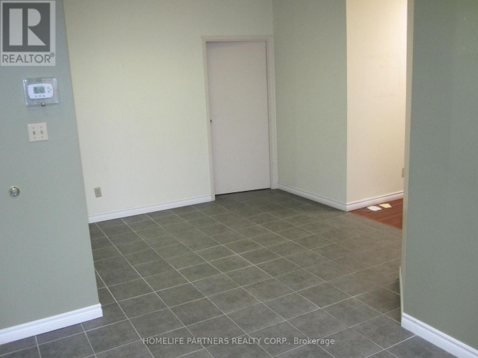102 - 1013 WILSON AVENUE, Toronto (Downsview-Roding-CFB), Ontario, M3K1G1